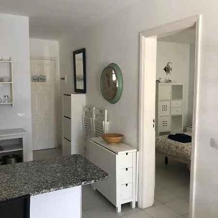 Casa Eef - One Bedroom Close To The With A Communal Pool Apartment