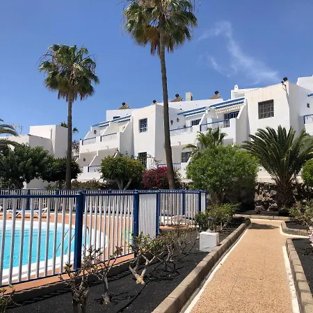 Casa Eef - One Bedroom Close To The With A Communal Pool Apartment Tias